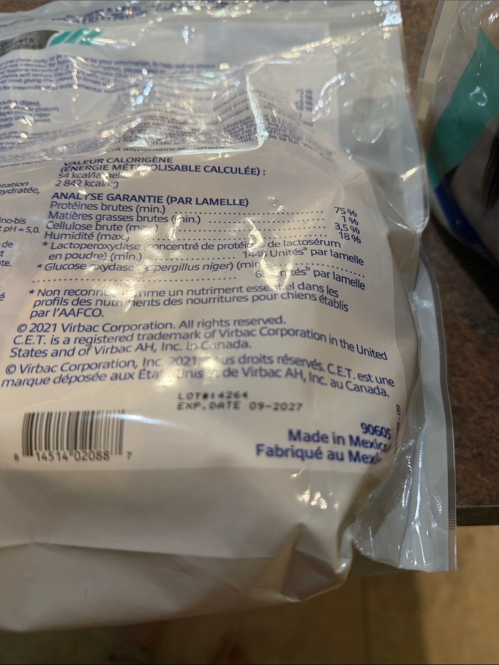 C.E.T. Enzymatic Dog Dental Chews medium chewy treats new 3 bags $$100 greenies - Picture 3 of 10